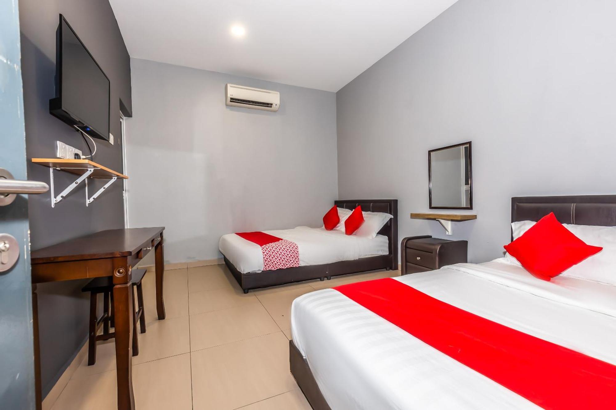 Hotel Oyo 1185 Ho