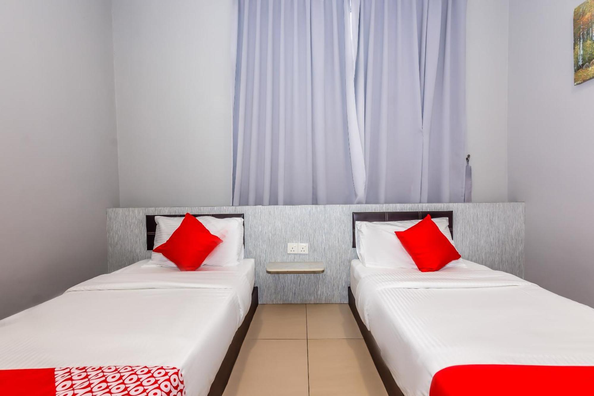 Hotel Oyo 1185 Ho 2*